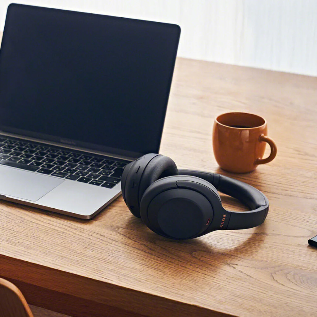 Sony - WH-1000XM4 Digital Noise Cancellation Headphone - Image 10